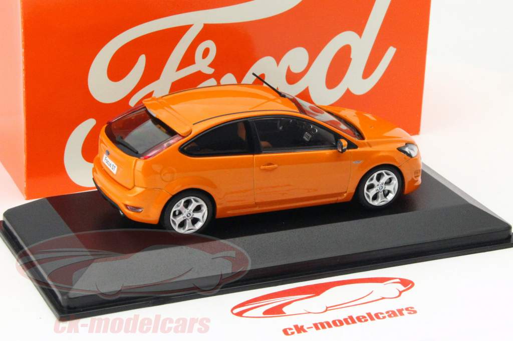Ford Focus ST Ano 2007-2010 laranja 1:43 Minichamps