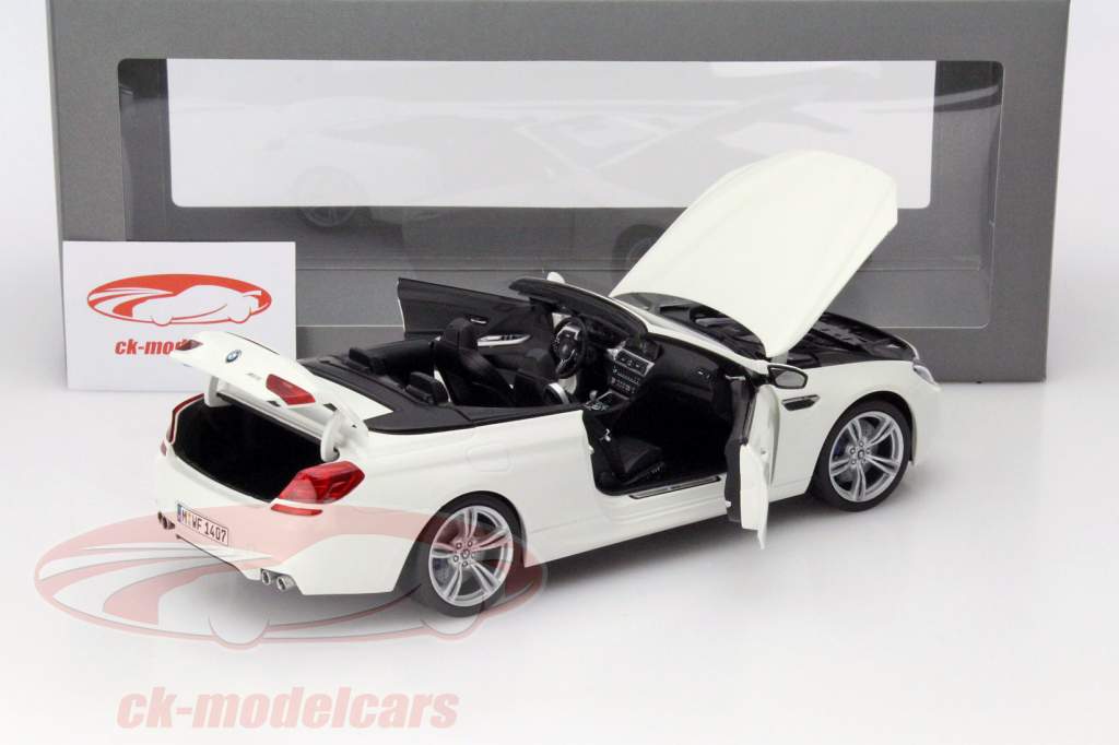 BMW M6 (F12) Convertible イヤー 2012 ホワイト 1:18 ParagonModels