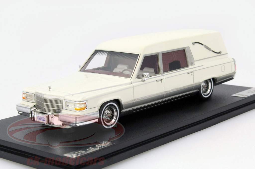 Cadillac Eureka Concours Brougham 霊柩車 年 1991 ホワイト 1:43 GLM
