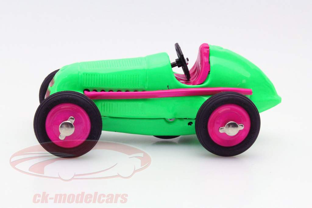 Pop Art Edition Studio I green 1:24 Schuco