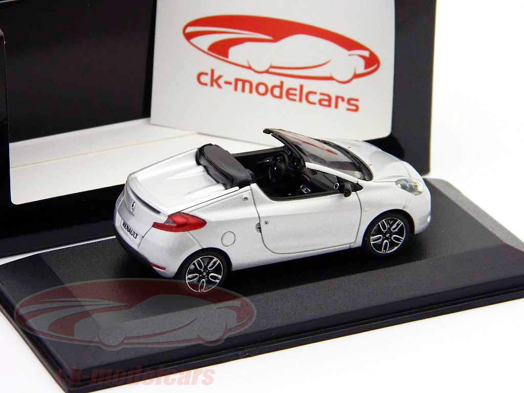 Renault Wind año 2010 plata 1:43 Minichamps