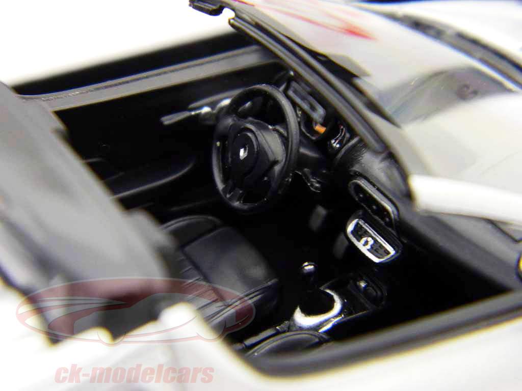 Renault Wind year 2010 silver 1:43 Minichamps