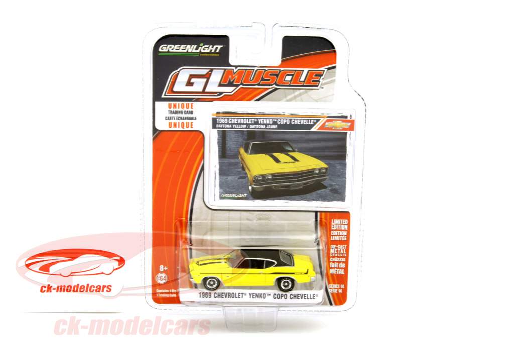 Chevrolet Yenko Copo Chevelle год 1969 желтый 1:64 Greenlight