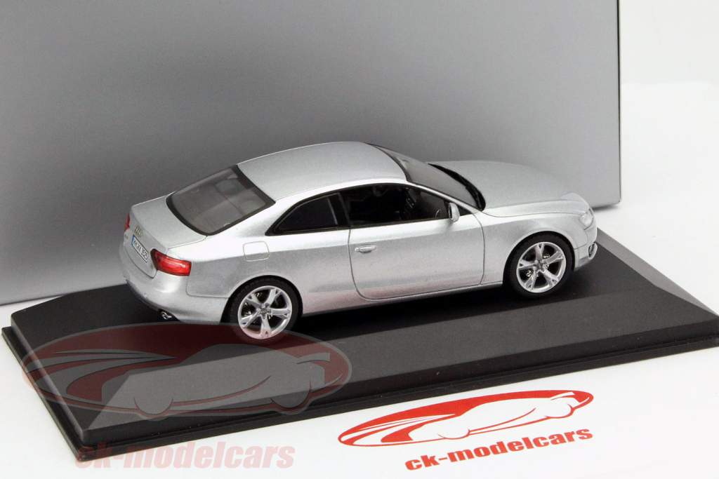 Audi A5 银 1:43 Schuco