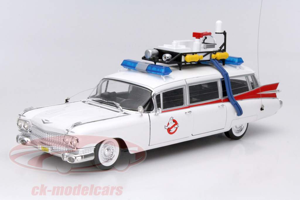 凯迪拉克 Ecto-1~电影:捉鬼敢死队1989年 1:18 风火轮 HotWheels