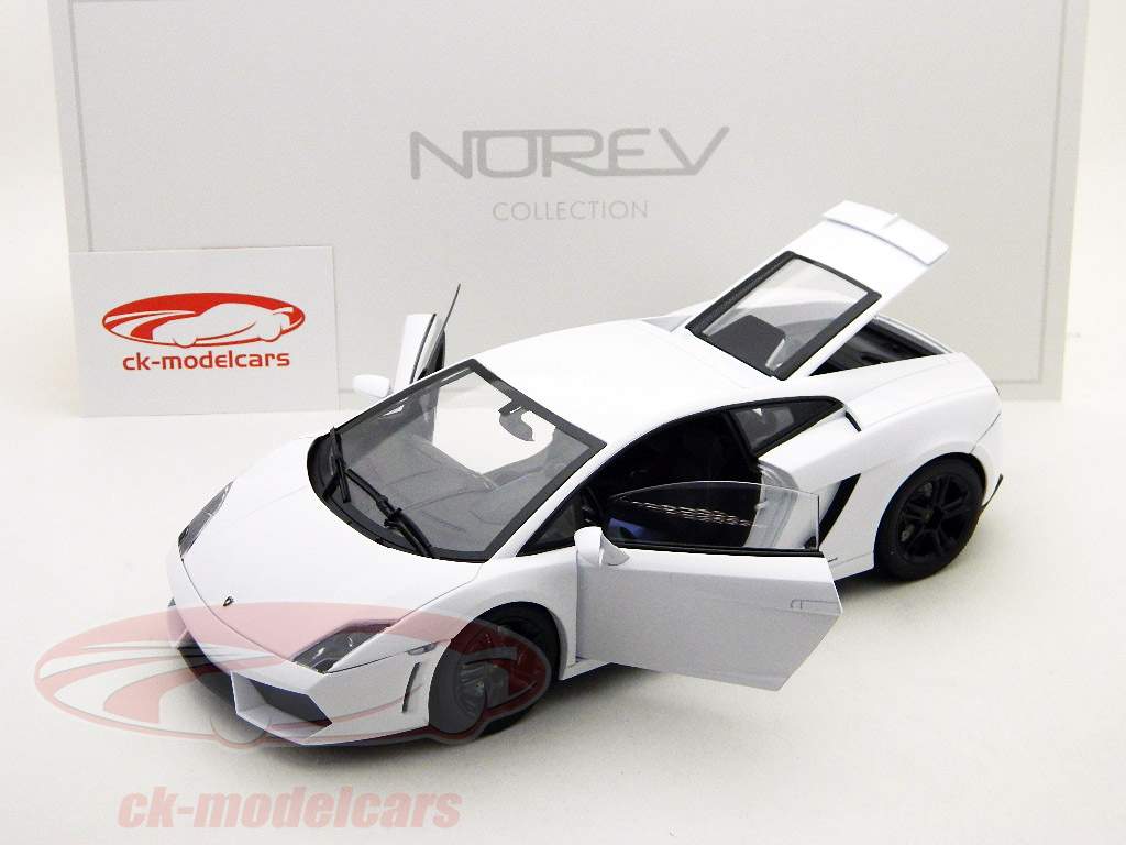 Lamborghini Gallardo LP560-4 2009 white 1:18 Norev