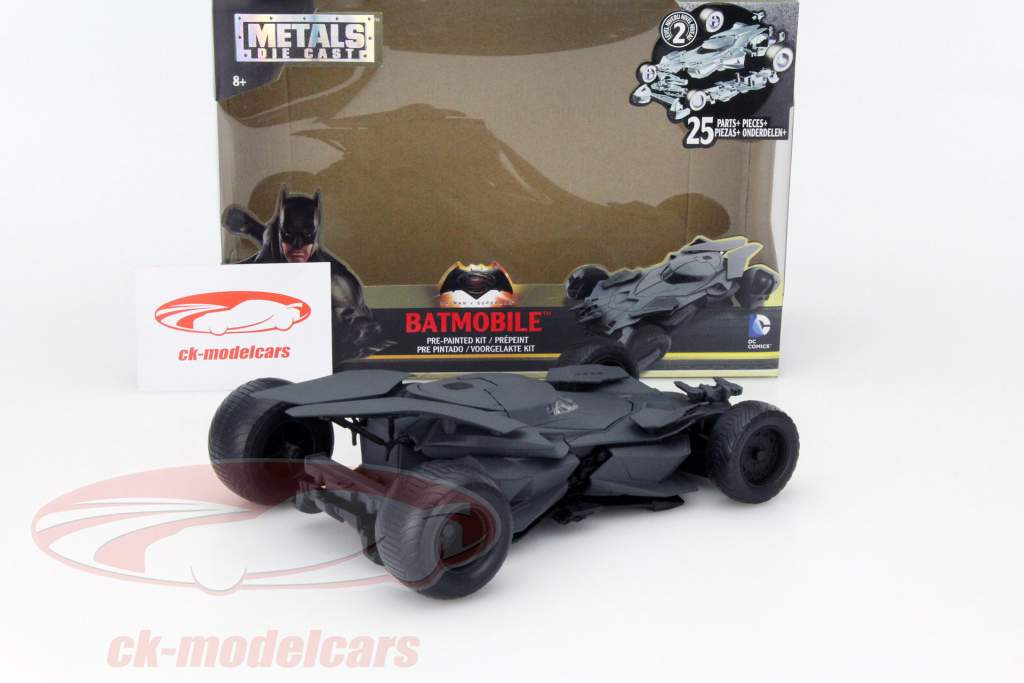 DC Comics Batmobile フィルム Batman vs Superman キット ブラック 1:24 Jada Toys