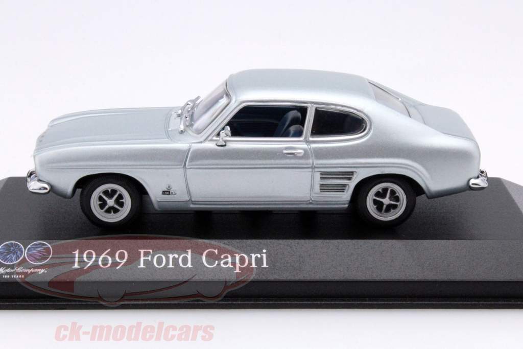 Ford Capri 年 1969 银 1:43 Minichamps