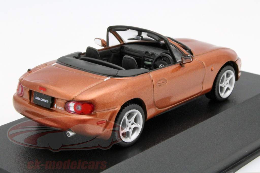 Mazda Roadster год 2001 оранжевый 1:43 First43 Models