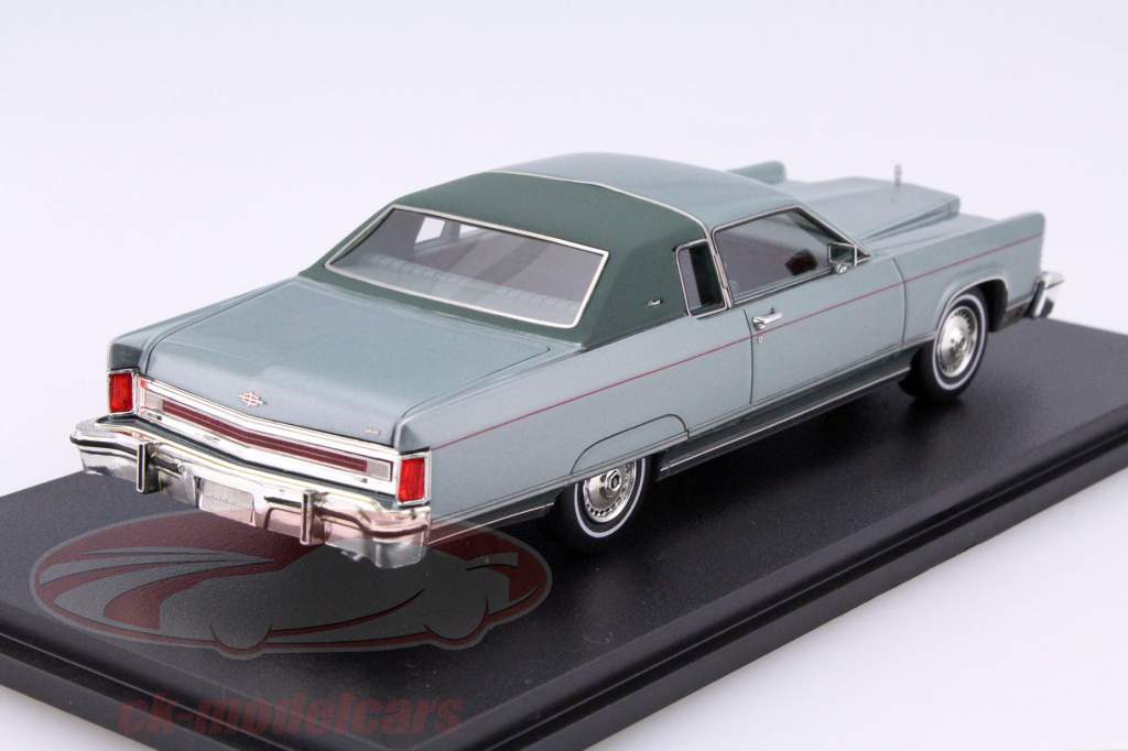 Lincoln Continental Coupe год 1976 зеленый 1:43 GLM