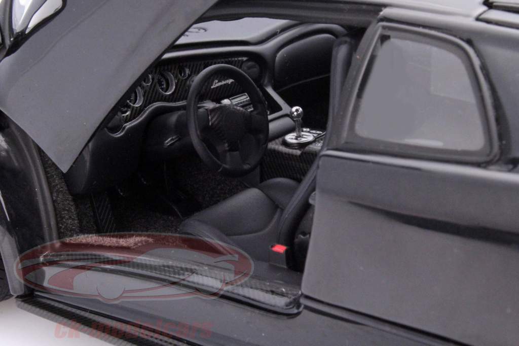 兰博基尼Diablo 6.0黑色/黑色1:18 AUTOA​​RT
