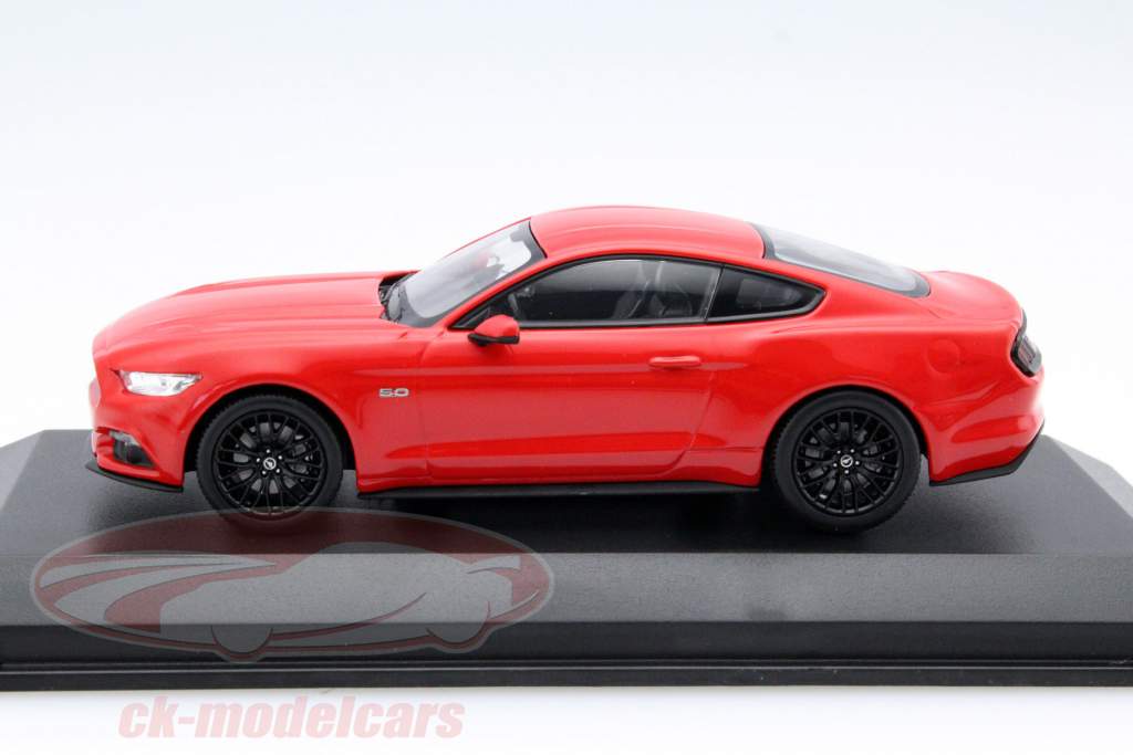 Ford Mustang anno 2015 rosso 1:43 Norev