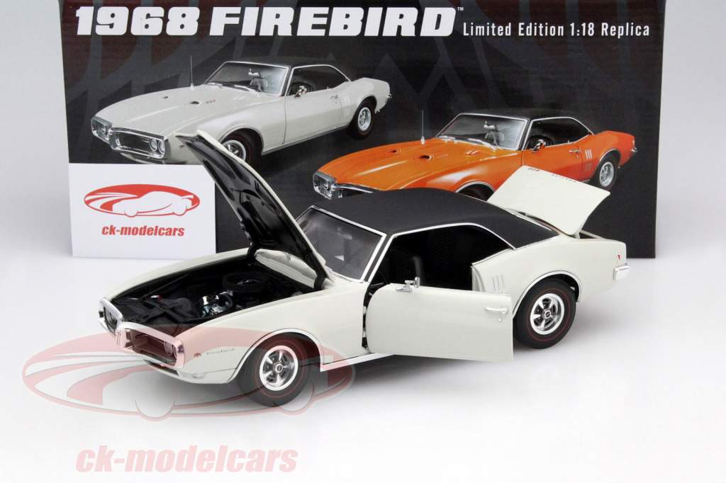 庞蒂克 火鸟 1968年 象牙色 1:18 GMP