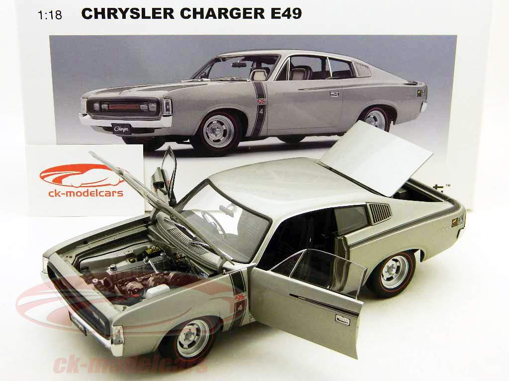 Autoart 1/18 Chrysler charger E49 訳あり 1/18 AUTOart Chrysler Charger E49 (Red) Diecast Car Model