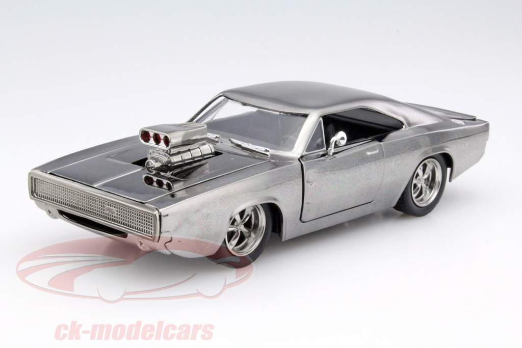 Dom's Dodge Charger R/T Fast and Furious cromo 1:24 Jada Toys