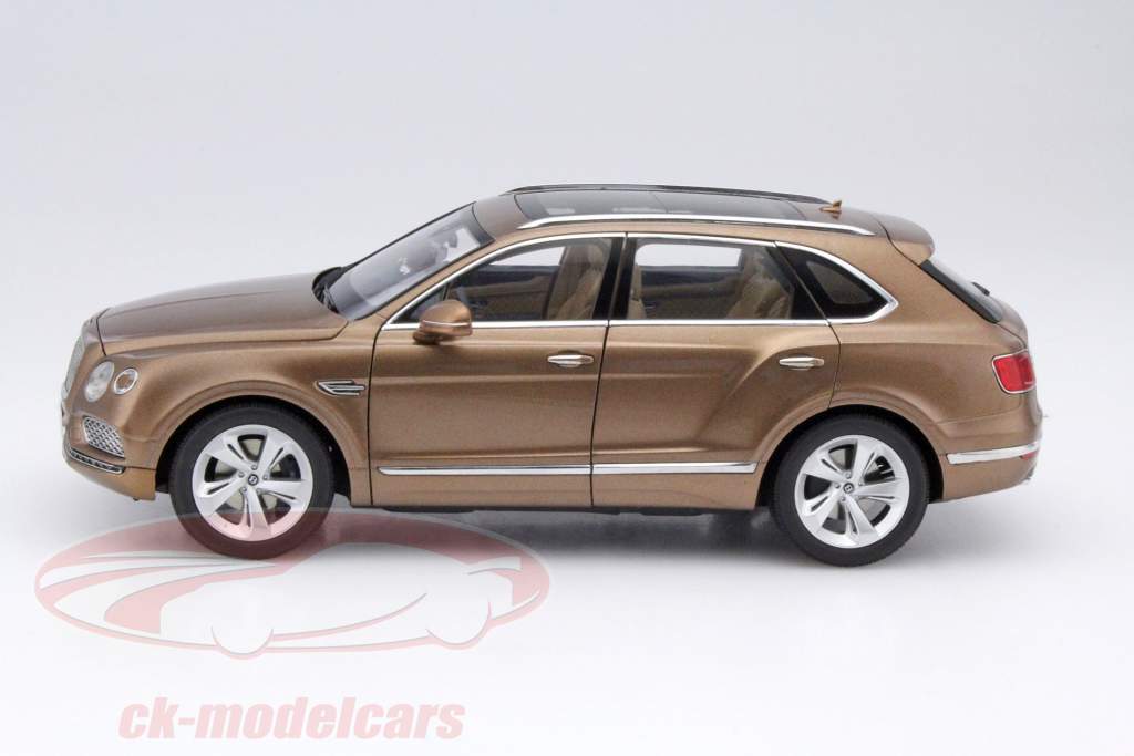 Bentley Bentayga año 2015 bronce 1:18 Kyosho