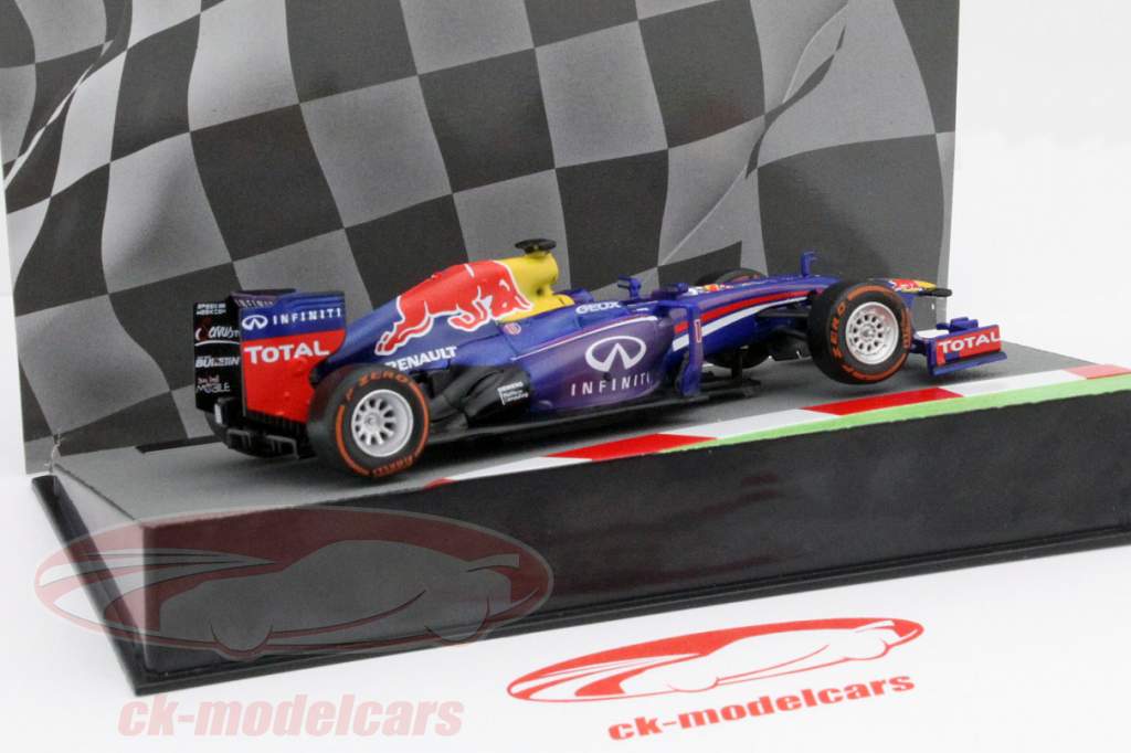 Sebastian Vettel Red Bull RB9 #1 champion du monde formule 1 2013 1:43 Altaya