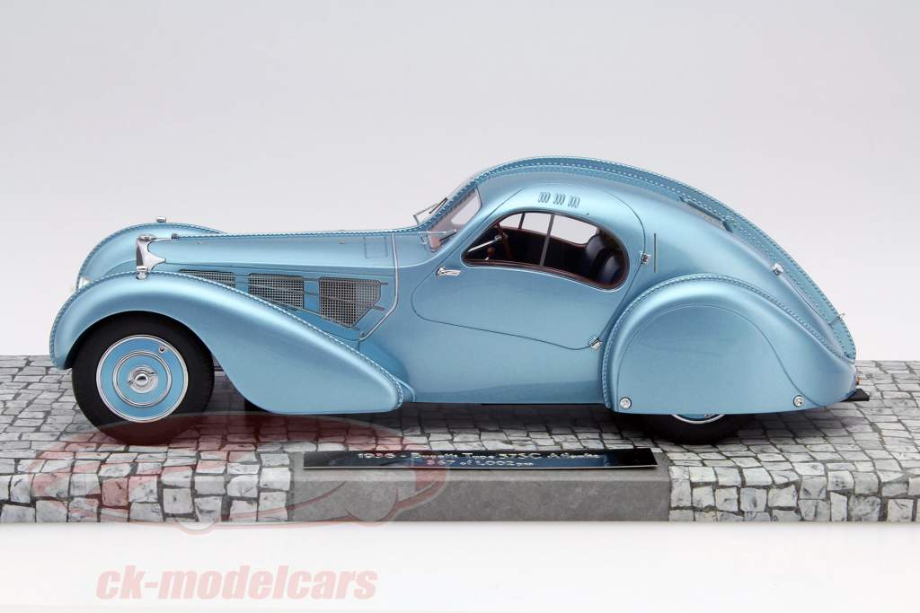 Bugatti Type 57SC Atlantic год 1936 синий металлический 1:18 Minichamps