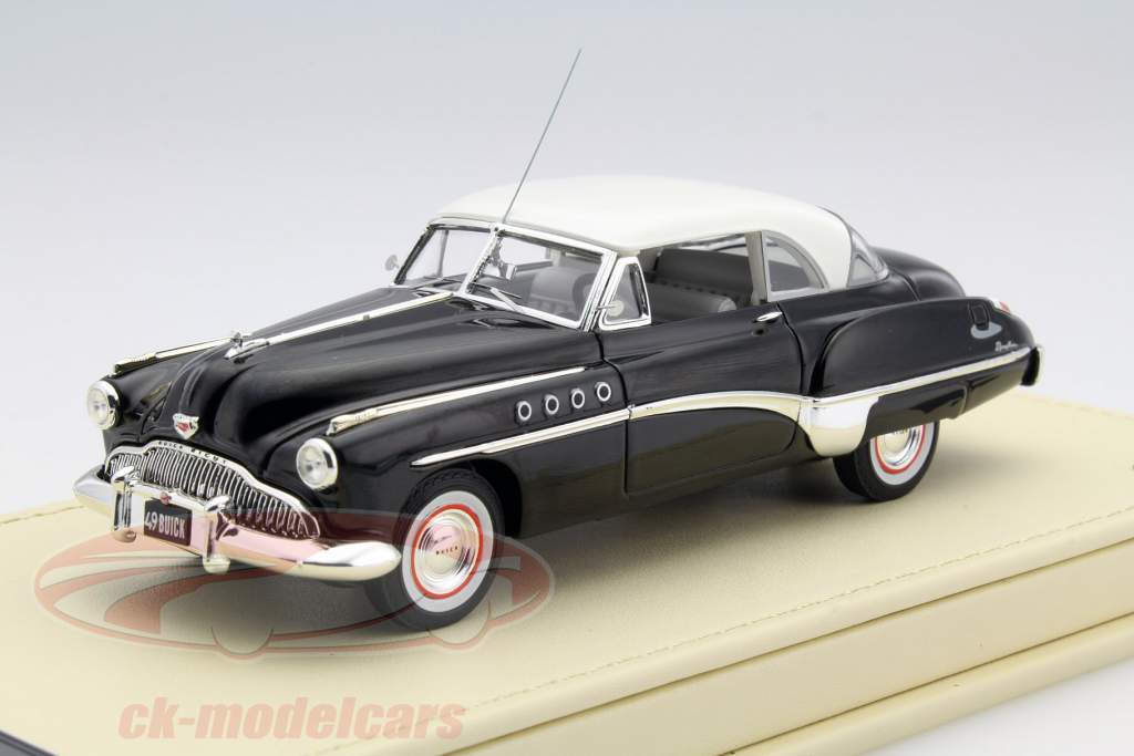 别克  路线大师(Roadmaster)里维埃拉跑车1949年 黑色1:43 TrueScale