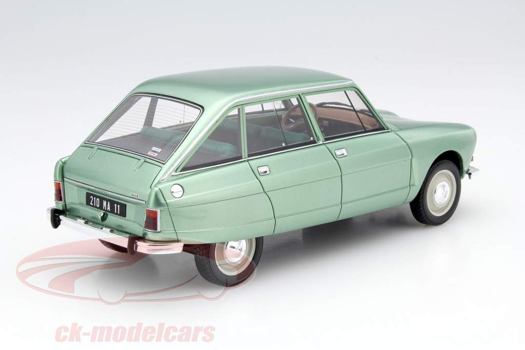 Citroën Ami 8 anno 1974 argento verde 1:18 OttOmobile