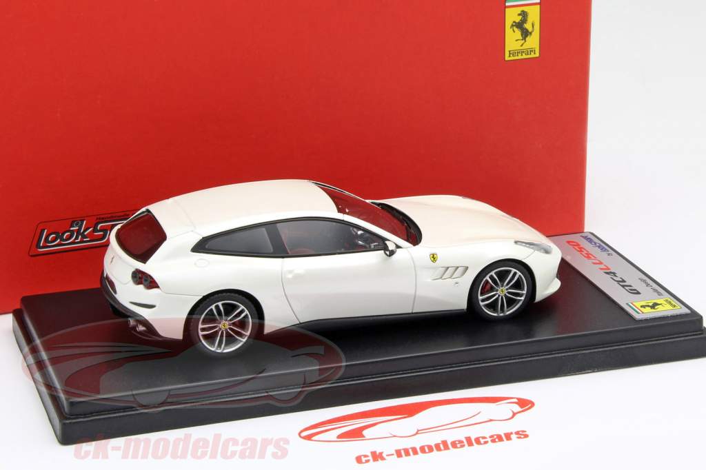 Ferrari GTC4 Lusso Motorshow Geneva 2016 White 1:43 LookSmart