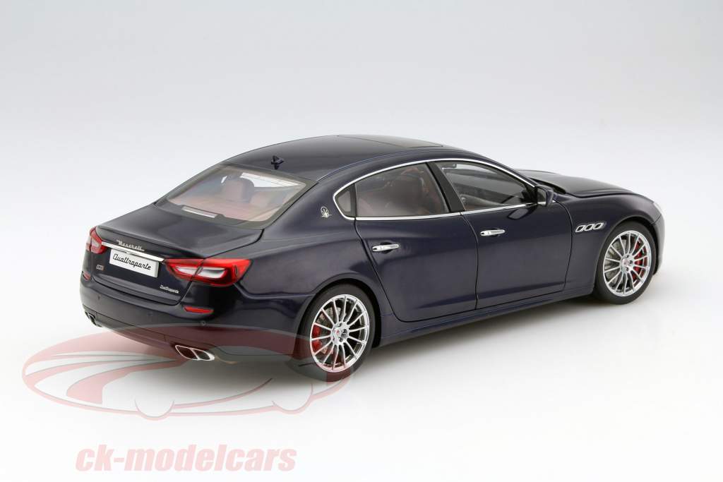 Maserati Quattroporte GTS Year 2015 passion blue 1:18 AUTOart