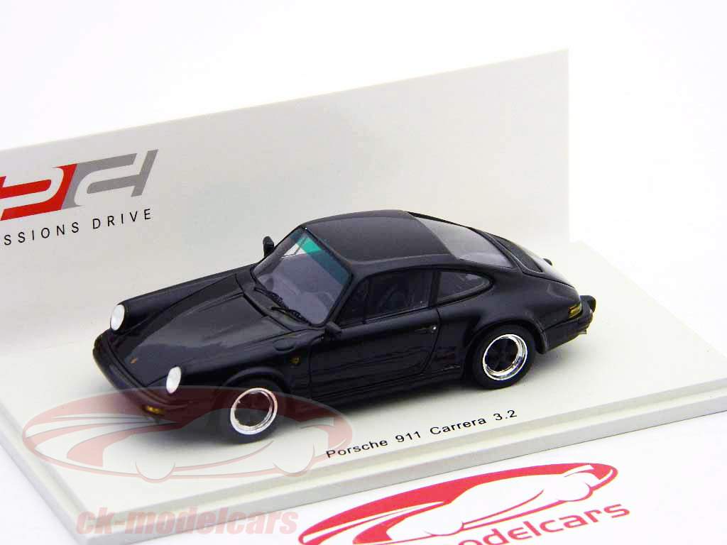 Porsche 911 Carrera 3.2 black 1:43 Spark