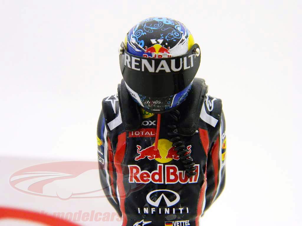 S. Vettel driver figure formula one worldchampion 2011 standing Ed.2 1:18 TopMo