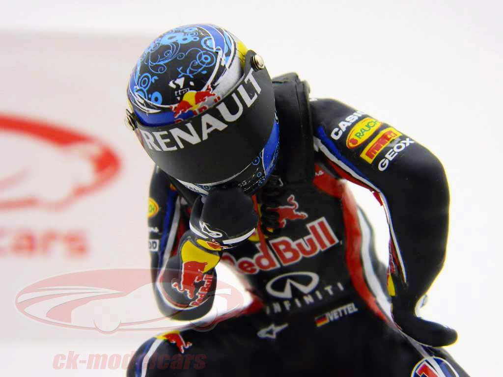 S. Vettel driver figure formula one worldchampion 2011 sitting 1:18 TopMo