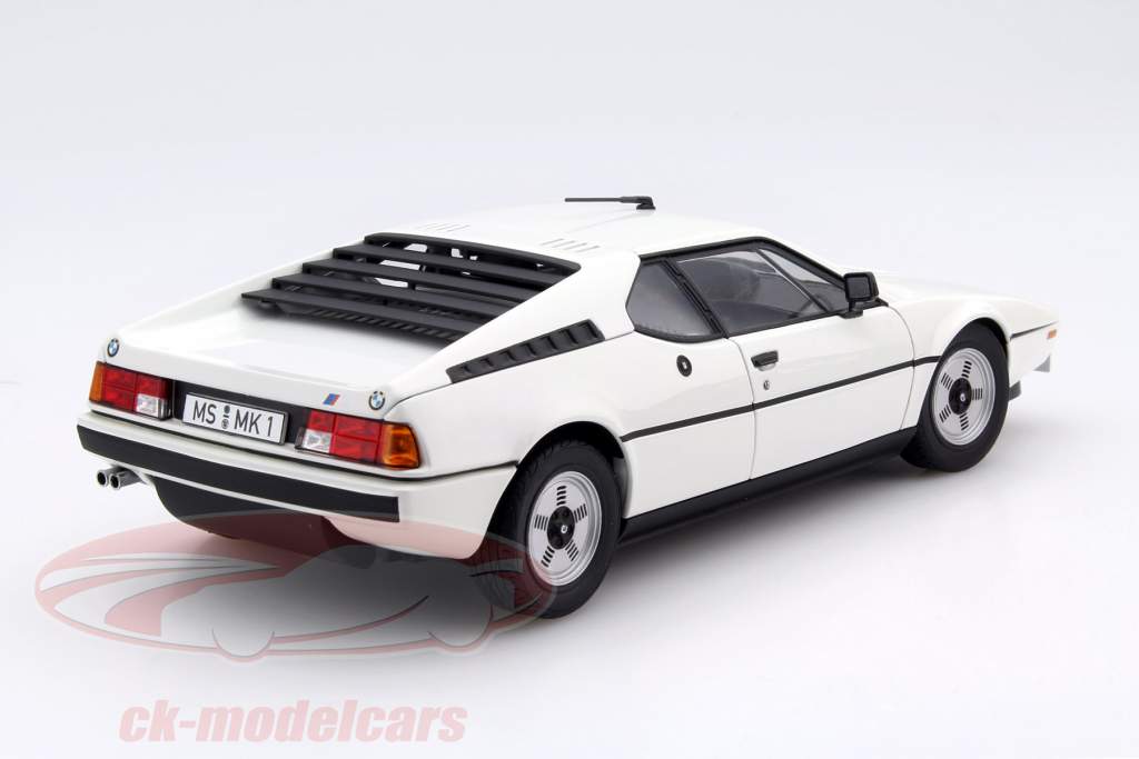 Version BMW M1 route construite en 1978 blanc 1:18 Norev