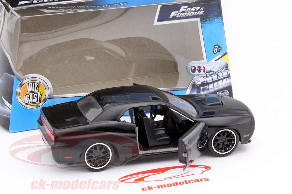 Dom's Dodge Challenger SRT8 Fast and Furious black 1:32 Jada Toys