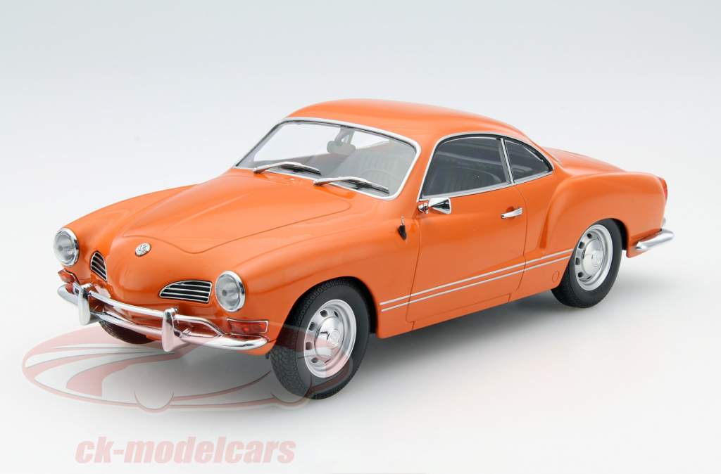 Volkswagen VW Ghia année 1970 orange 1:18 Minichamps