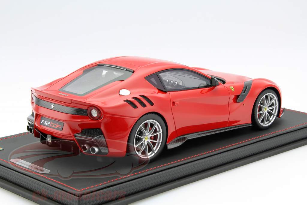 Ferrari F12 TDF 年 2015 红 1:18 BBR