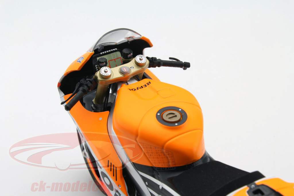 Dani Pedrosa Honda RC213V #26 MotoGP 2013 1:12 Minichamps