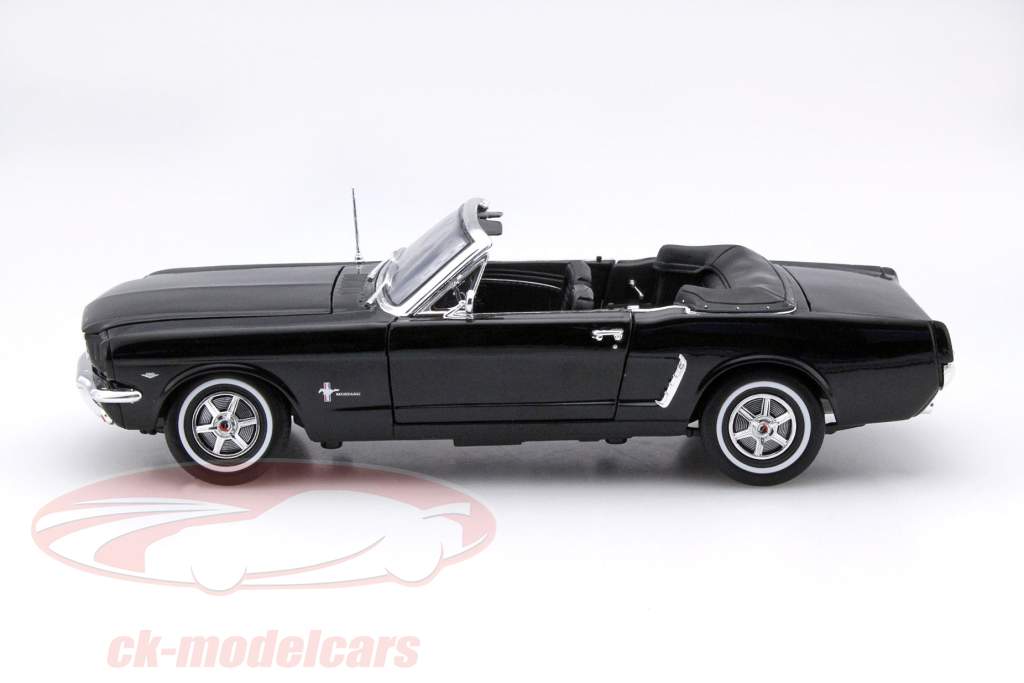 Ford Mustang 1/2 Convertible Year 1964 black 1:18 Welly