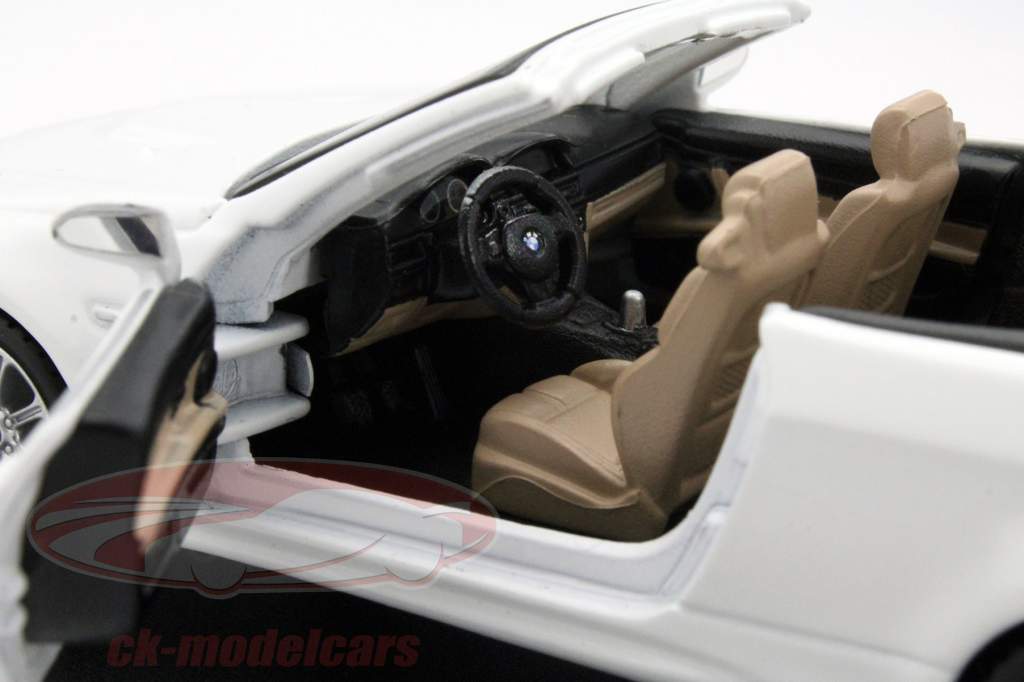 BMW M3 (E90) Cabriolet Year 2009 White 1:32 Bburago