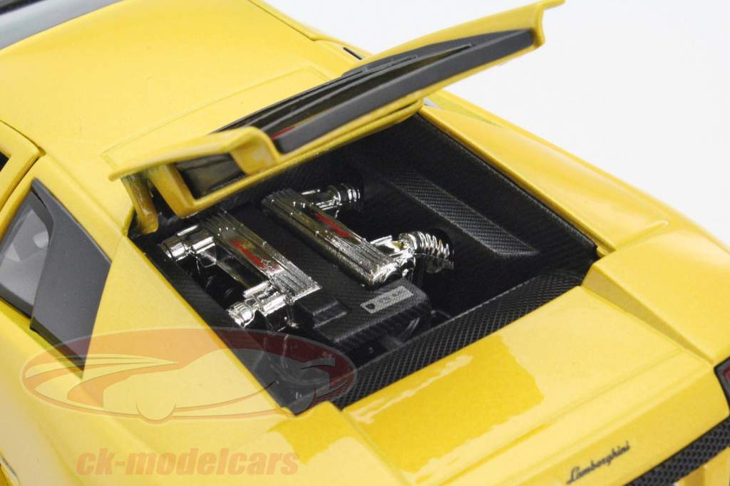 Lamborghini Murcielago amarillo 1:24 Bburago