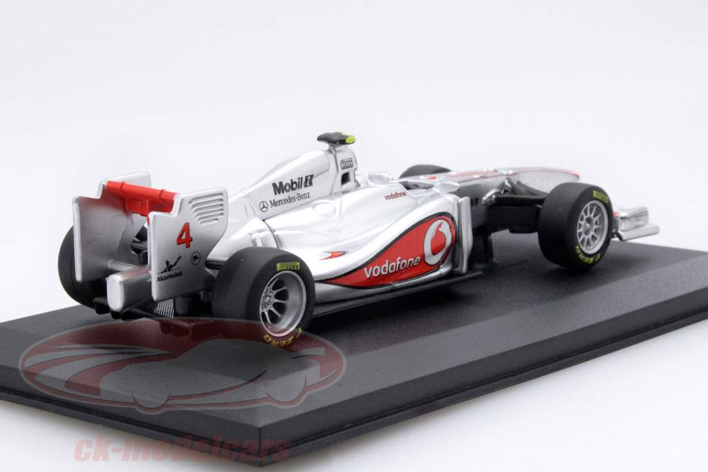 Jenson Button McLaren MP4-26 #4 formule 1 2011 1:32 Bburago
