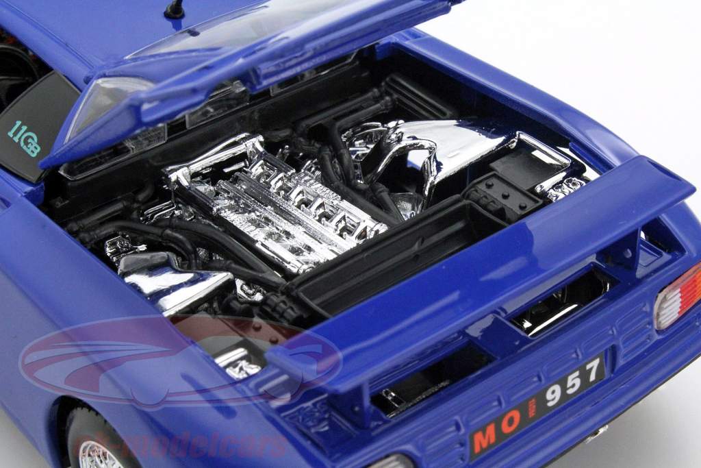 Bugatti EB 110 Baujahr 1994 blau 1:24 Bburago