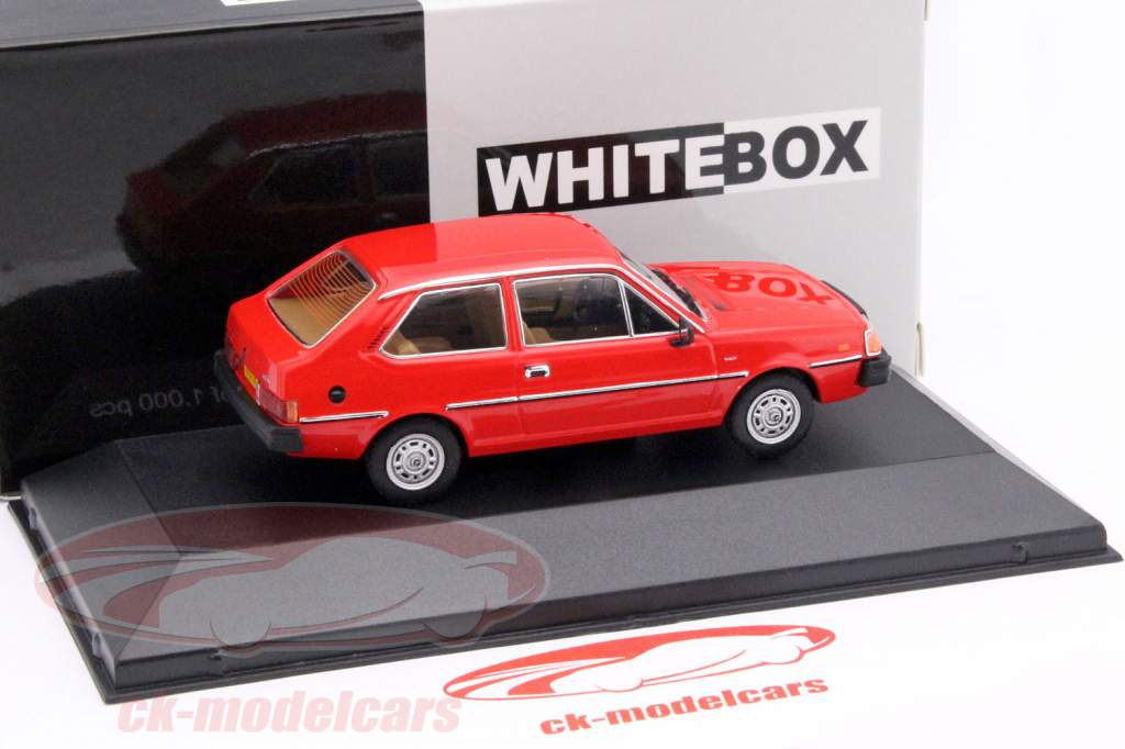 Volvo 343 год 1976 красный 1:43 WhiteBox