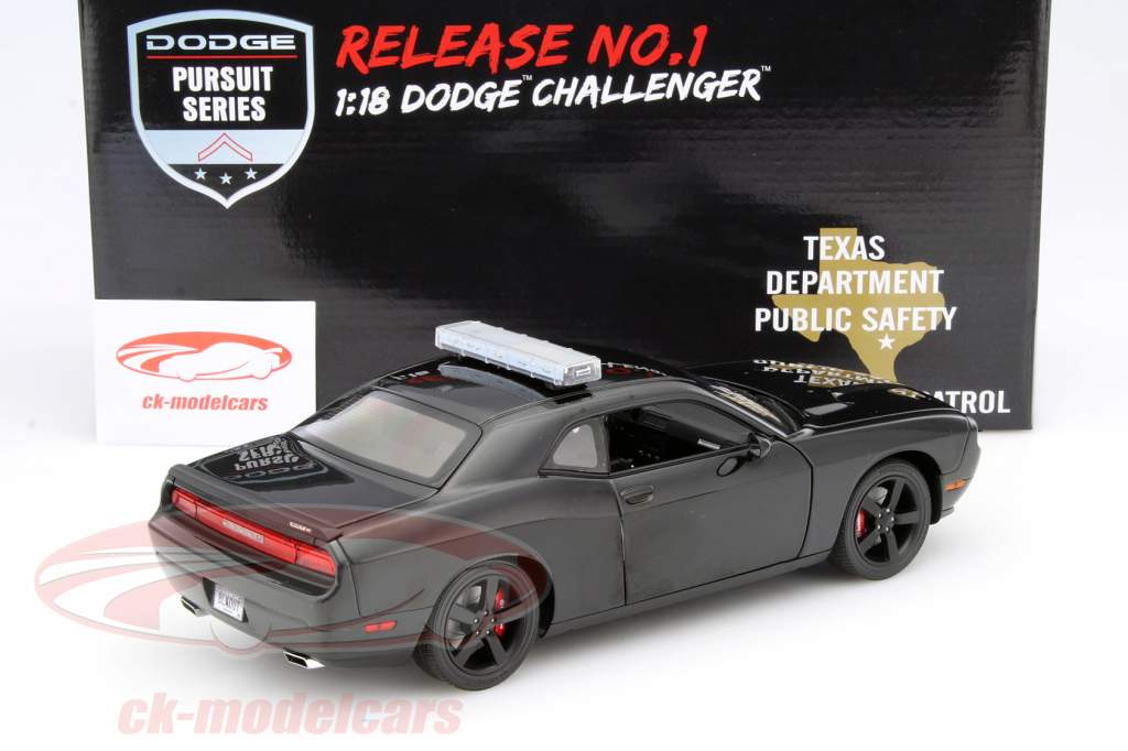 Dodge Challenger SRT8 Texas Highway Patrol 2012 negro 1:18 GMP