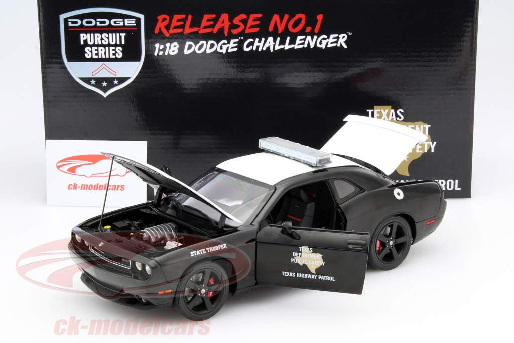 Dodge Challenger SRT8 Texas Highway Patrol 2012 noir / blanc 1:18 GMP