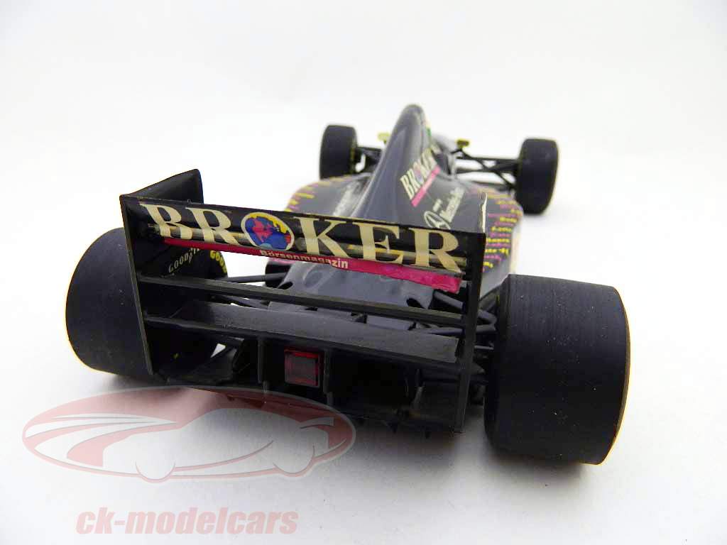 【ジャンク】PMA 1/18 Suber Mercedes C13 1994 ジャンク】PMA 1/18 Suber Mercedes C13 1994 - メルカリ