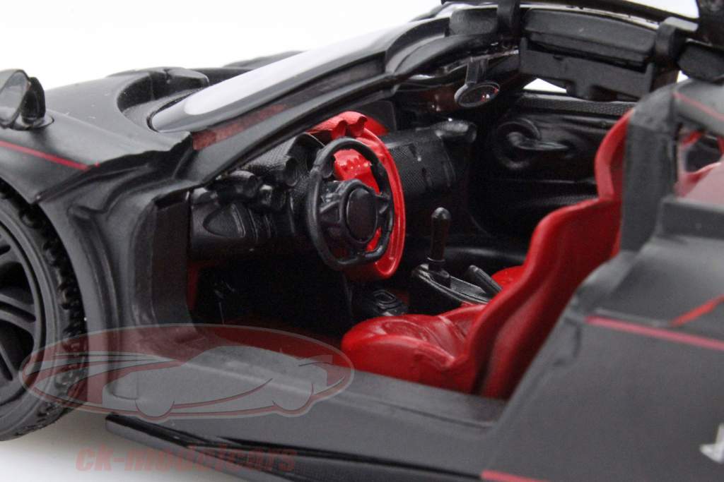 Pagani Huayra estera negro 1:24 MotorMax
