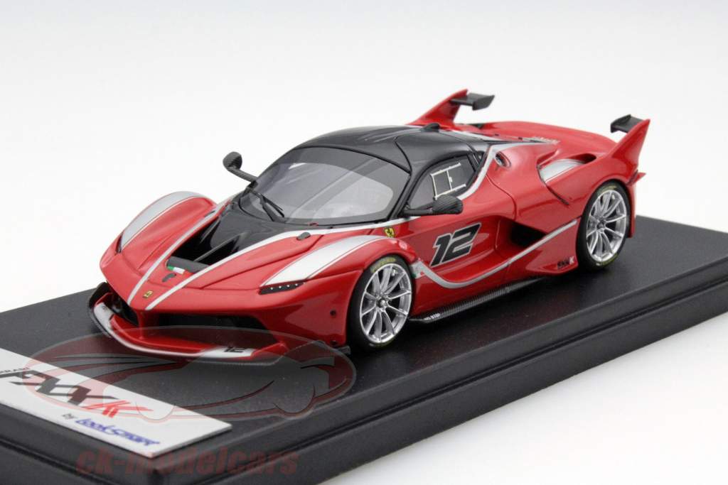 Ferrari FXX-K #12 rojo / plata / negro 1:43 LookSmart