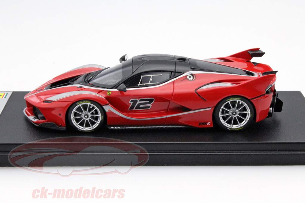 Ferrari FXX-K #12 rojo / plata / negro 1:43 LookSmart