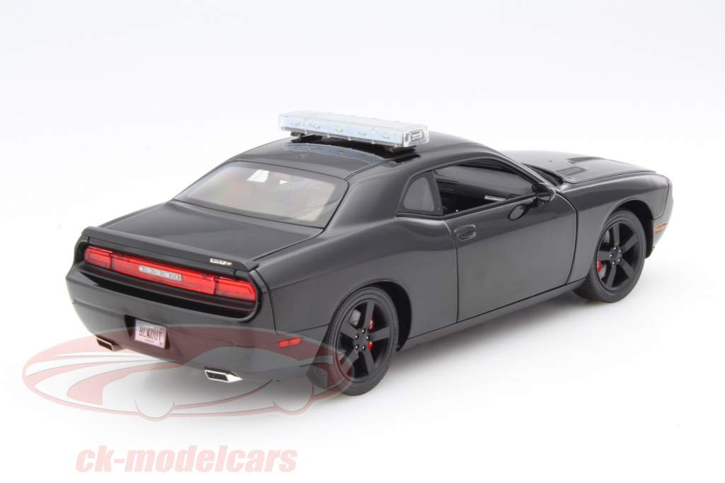 Dodge Challenger SRT8 Texas Highway Patrol 2012 negro 1:18 GMP