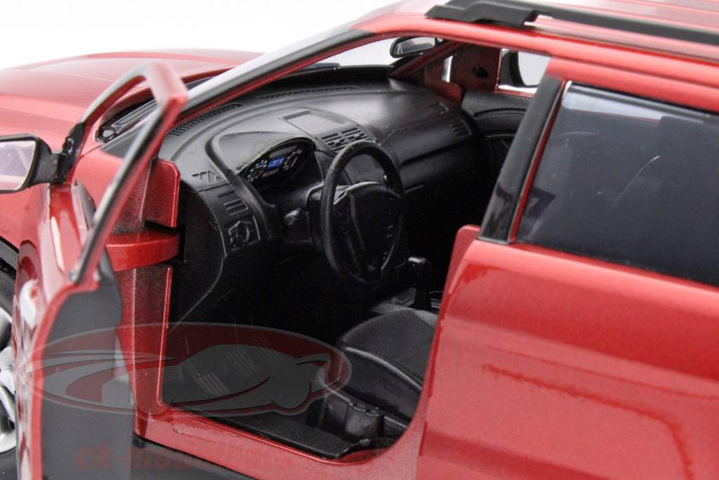 Ford Explorer XLT år 2015 rød 1:18 MotorMax