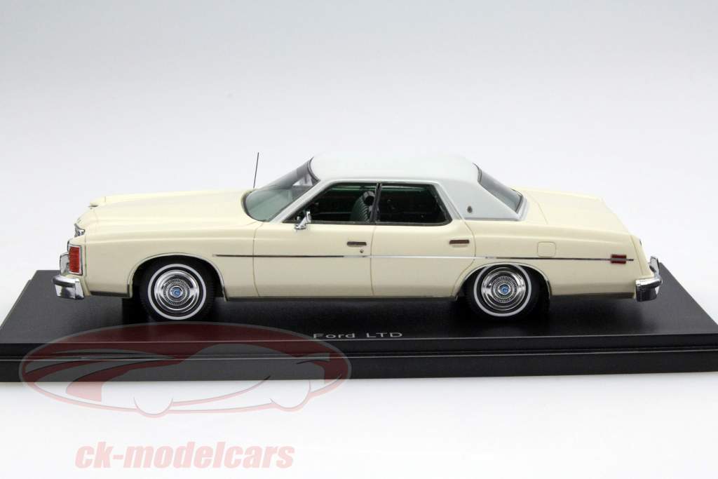 Ford LTD beige / wit 1:43 Neo