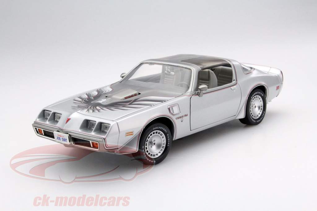 Pontiac Firebird T/A Movie Joe Dirt 2001 silver 1:18 Greenlight